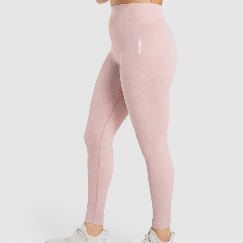Gymshark Adapt Camo Seamless Leggings in Jacquard Light Pink: L